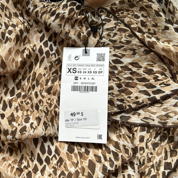 Mini skirt - Picture 2 of 2